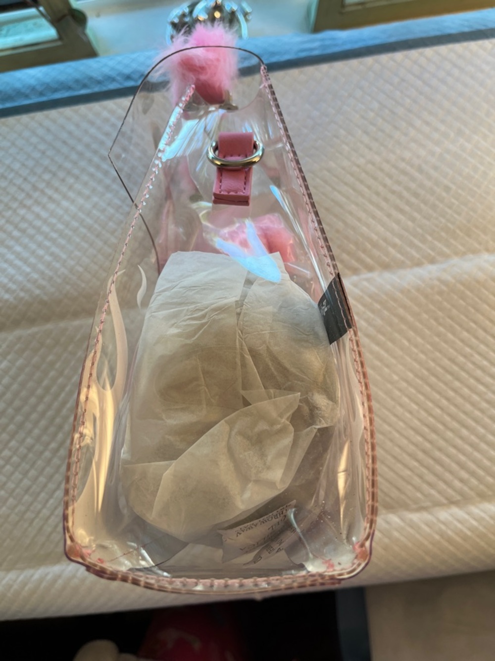 πππππππDolls Kill BRATZ Clear Tote with Pink Faux-Fur Handle and Flame Trim - Picture 4 of 5